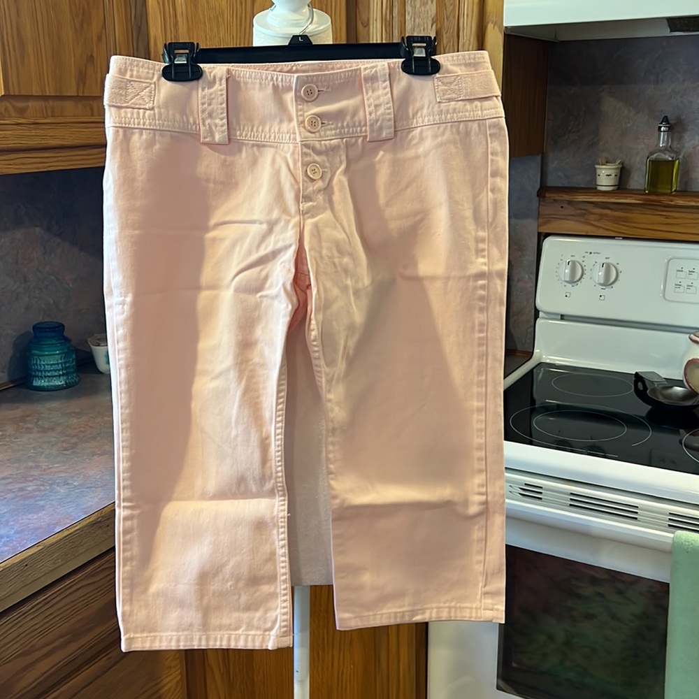 EUC Juicy Couture capri jeans